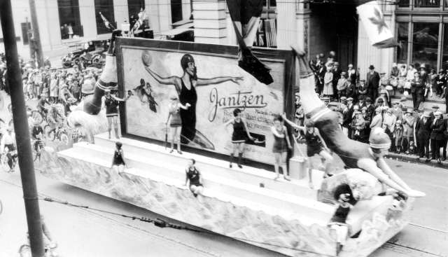 cva 289-003.361 - calithumpian parade - bathing beauties july 1, 1926